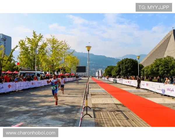 开云体育旗舰厅下载官网提供最全的体育赛事直播和高品质游戏体验让你随时随地畅享体育娱乐盛宴